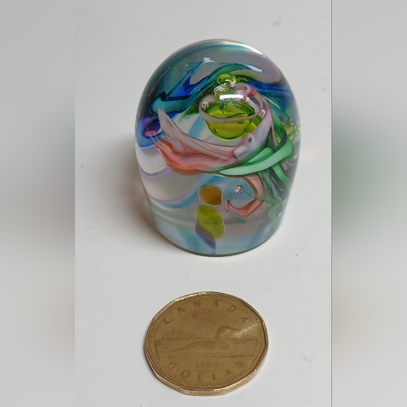 Alyssa Getz Paperweight signed - Picture 12 of 14